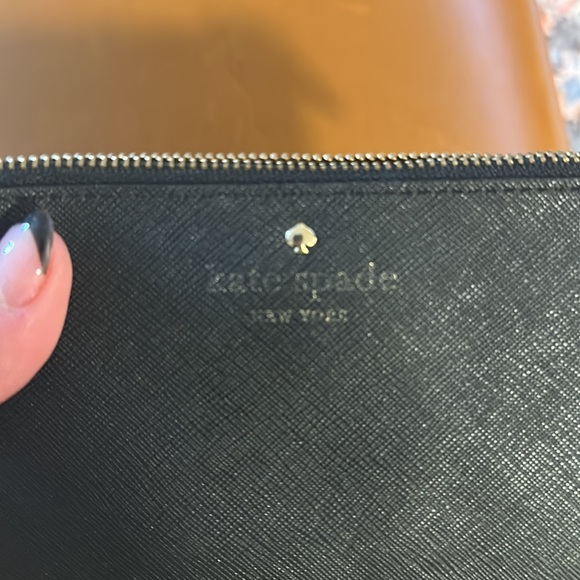 Kate Spade black leather wristlet - Picture 4 of 4